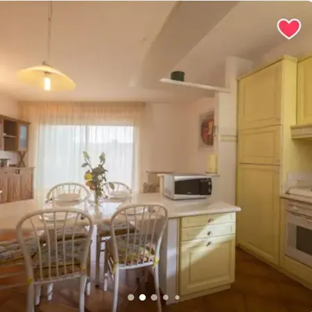 Gli Esagoni Apartment *